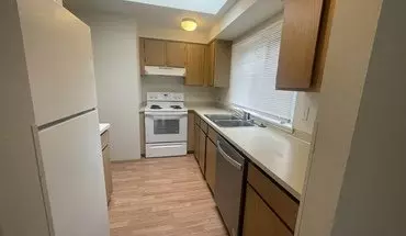 2 of 10 1913 Chestnut St Unit B Apartment for rent in Everett, WA