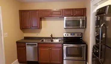 2 of 20 105 S Mc Lemore Ave Unit 2 Apartment for rent in Brownsville, TN