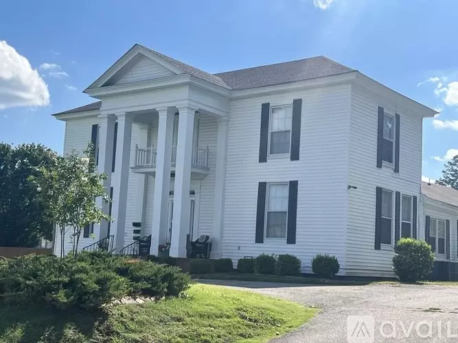 105 S Mc Lemore Ave Unit 2 Apartment for rent in Brownsville, TN