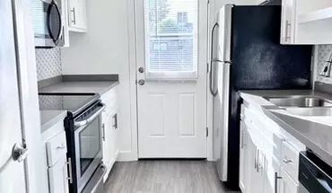 3 of 33 2601 E Turney Ave Unit 2 Apartment for rent in Phoenix, AZ