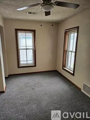 573 Allyn St Unit 2 Apartment for rent in Akron, OH