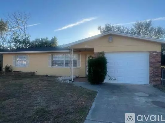 1352 Beacon Dr Apartment for rent in Daytona Beach, FL