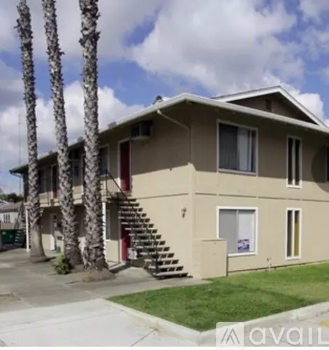 473 E Arcade St Unit 5 Apartment for rent in Stockton, CA