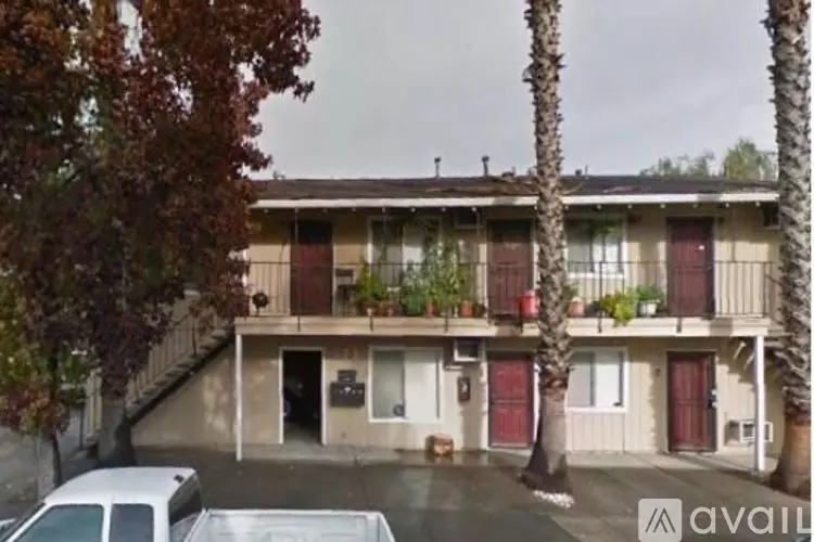 2 of 3 473 E Arcade St Unit 5 Apartment for rent in Stockton, CA
