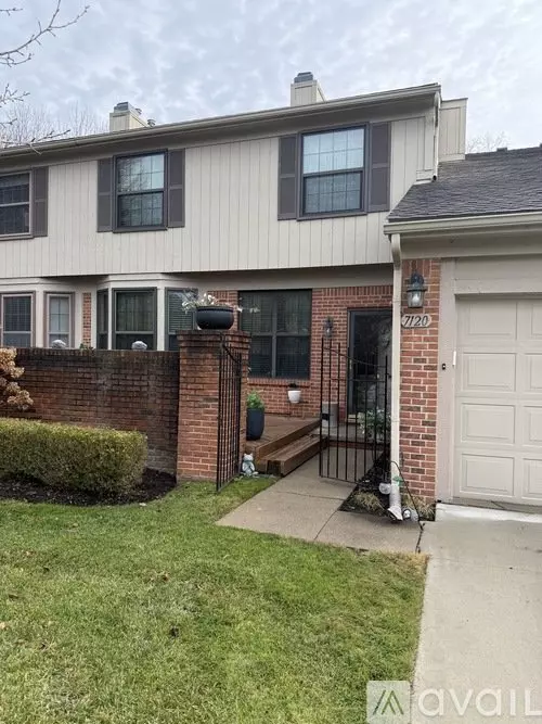 7120 Nottingham Ct House for rent in Oakland County, MI