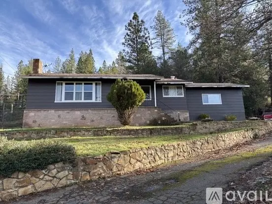 3185 Washington St Apartment for rent in Placerville, CA