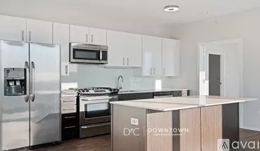 3 of 26 801 W Adams St Unit 3305 Apartment for rent in Chicago, IL