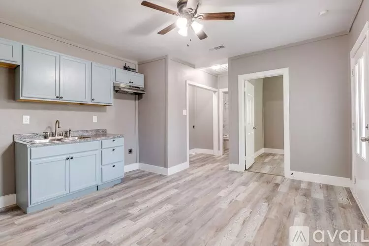3841 Holmes St Apartment for rent in Dallas, TX