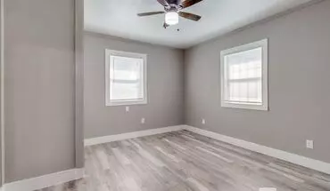 2 of 7 3841 Holmes St Apartment for rent in Dallas, TX