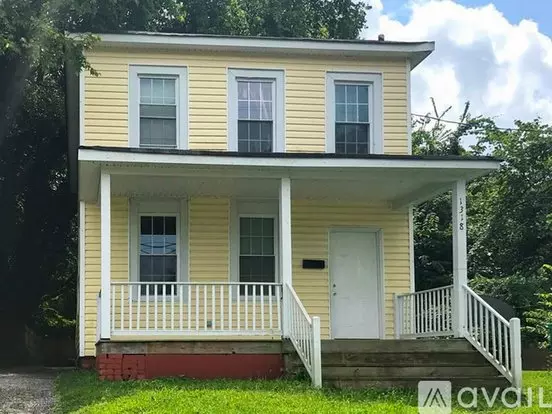 1318 W Washington St Apartment for rent in Petersburg, VA