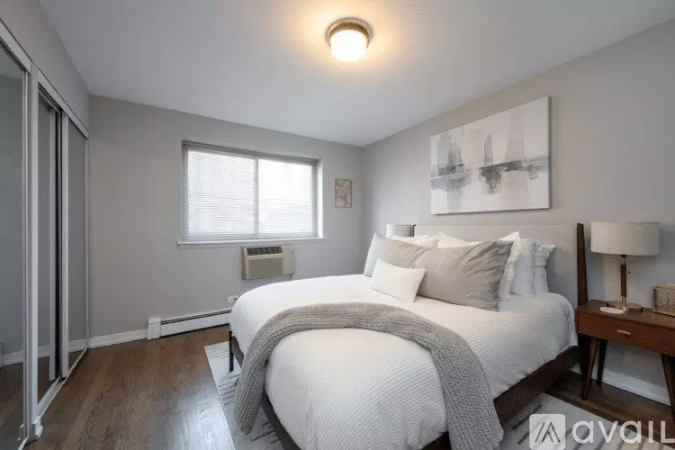 2 of 4 528 W Oakdale Ave Unit 320 Apartment for rent in Chicago, IL