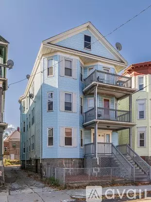 27 Evelyn St Unit Unit Apartment for rent in Boston, MA