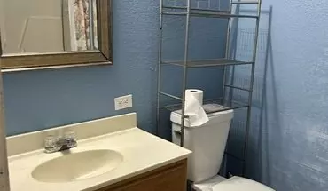 3 of 8 3015 W Kaufman St House for rent in Paris, TX