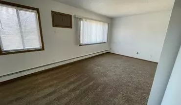 5 of 25 304 6th St Unit 2 SW Apartment for rent in Madelia, MN