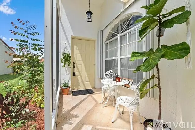 6077 Lake Hibiscus Dr Unit 6077 Apartment for rent in Delray Beach, FL