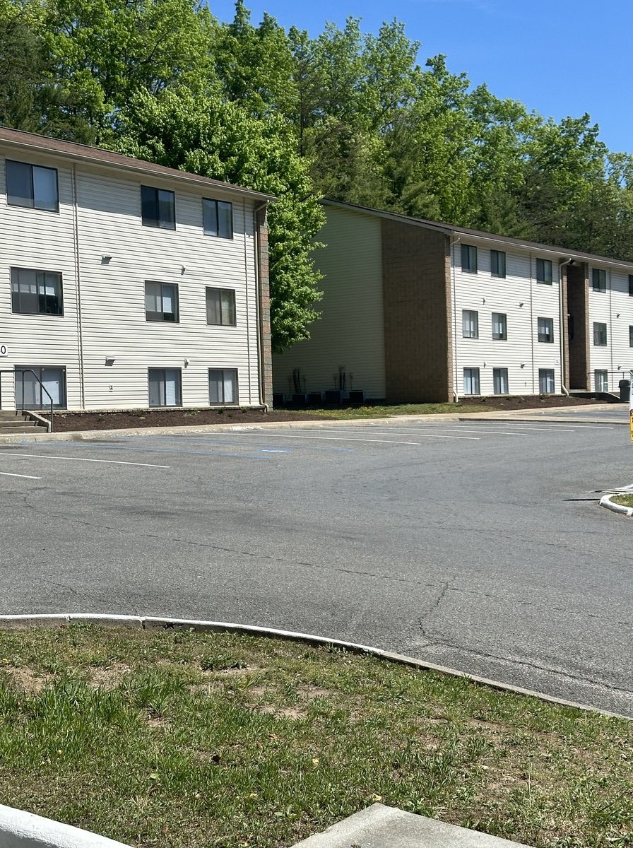 Mountain View Apartments 1700 Main St Clifton VA