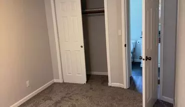 5 of 17 917 W Walnut Apartment for rent in Bloomfield, IA