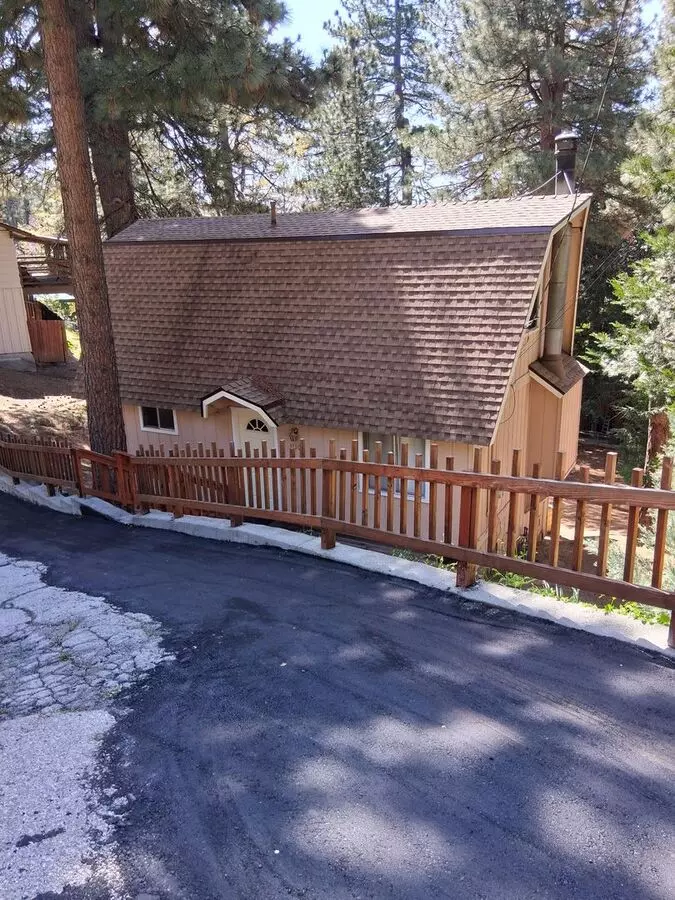 Running Springs Two Bedroom House for rent in Running Springs, CA