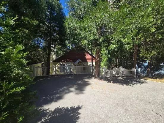 3 Bedroom, 2 Bathroom House For Rent Apartment for rent in Crestline, CA