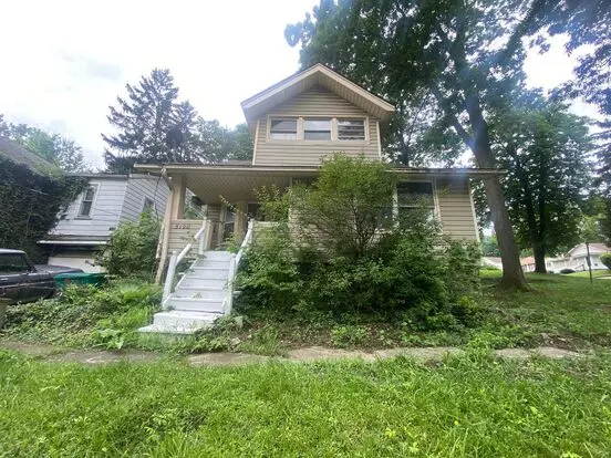 Charming & Spacious Home In Maple Heights Apartment for rent in Maple Heights, OH