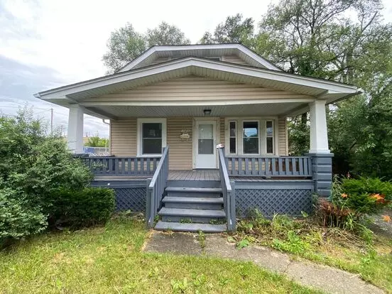 Charming And Affordable Home – 16406 Harvard Ave, Cleveland, Oh Apartment for rent in Cleveland, OH