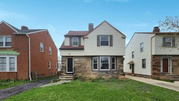 3-bedroom 1.5 Bathroom Single Family Apartment for rent in University Heights, OH
