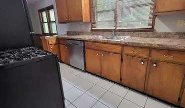5 of 12 Move In Ready! House for rent in Akron, OH
