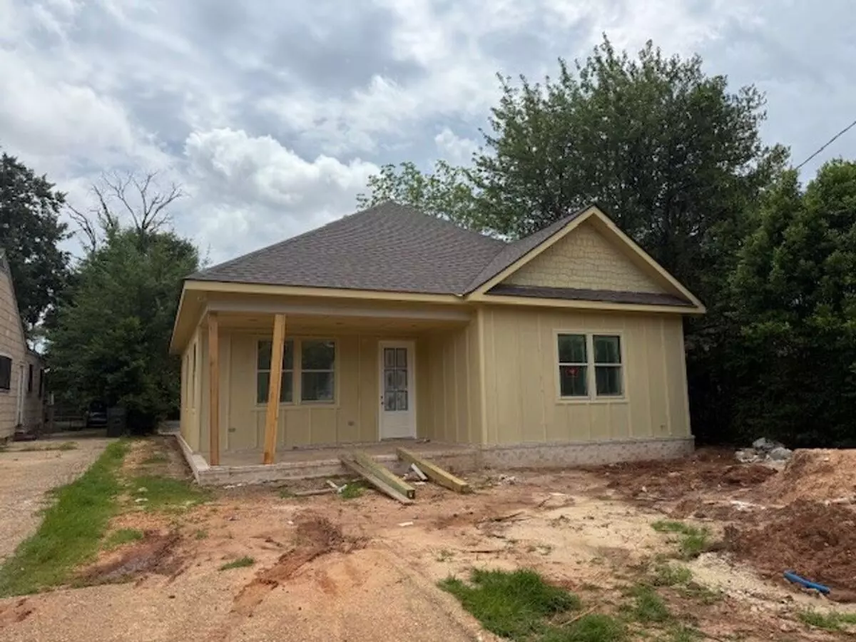 Under Construction 3 Bed 3.5 Bath Available Fall! House for rent in Tuscaloosa, AL